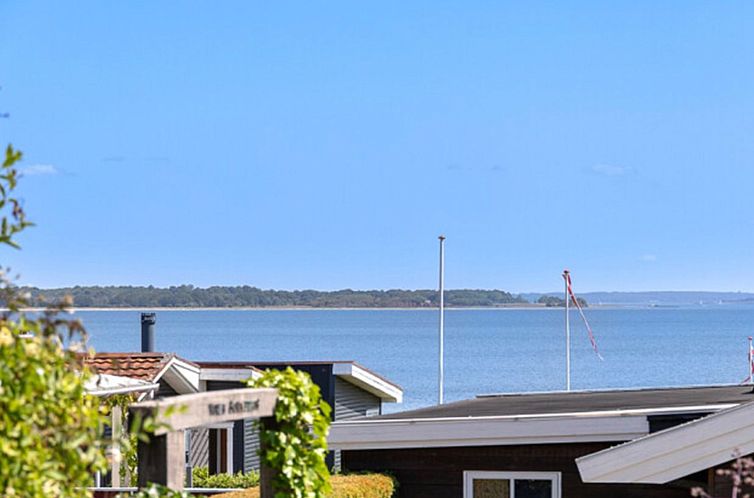 Vakantiehuis "Lilie" - 150m from the sea