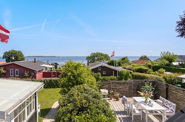 Vakantiehuis "Lilie" - 150m from the sea