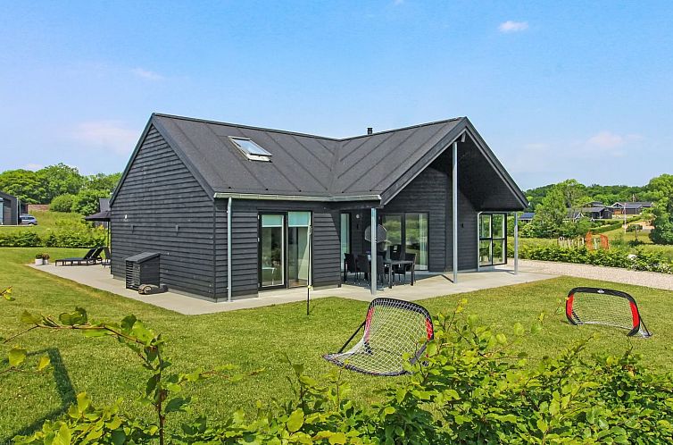 Vakantiehuis "Thorfin" - 200m from the sea