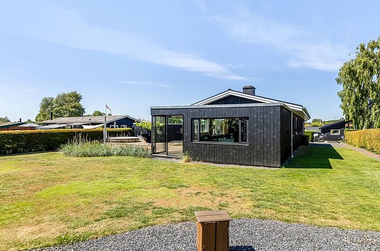 Vakantiehuis "Tecumseh" - 300m from the sea