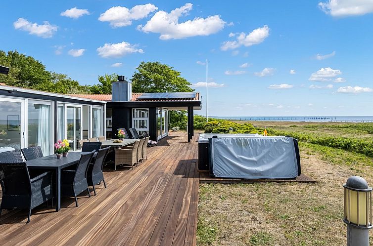 Vakantiehuis "Xaverius" - 30m from the sea