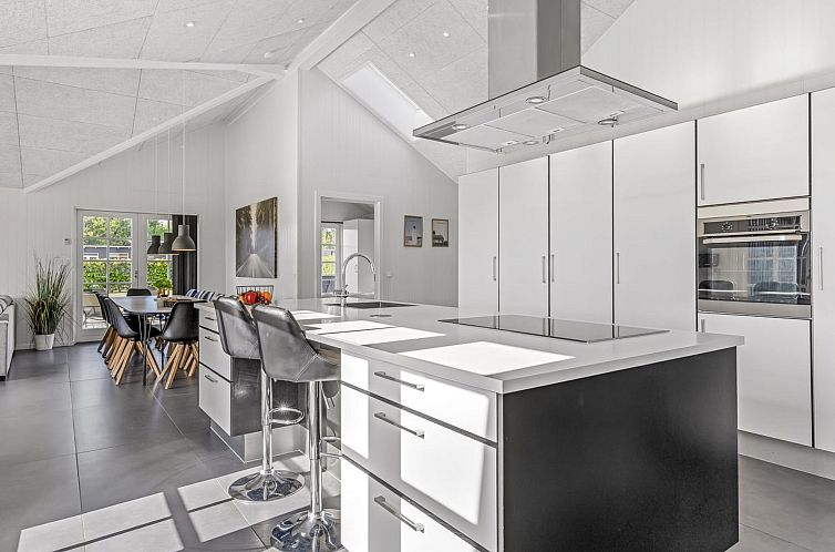 Vakantiehuis "Annina" - 250m from the sea