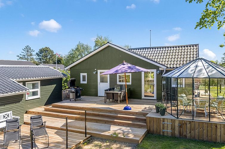 Vakantiehuis "Naya" - 500m from the sea