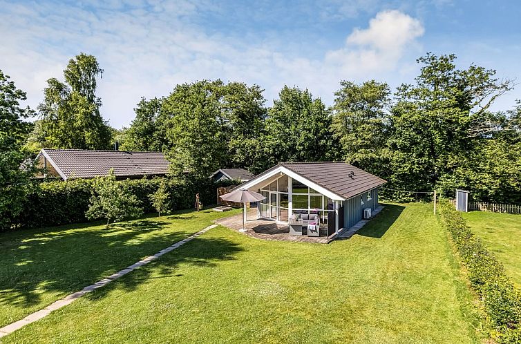 Vakantiehuis "Angret" - 200m from the sea