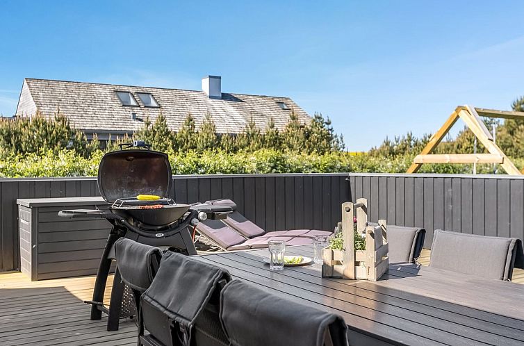 Vakantiehuis "Delko" - 650m from the sea