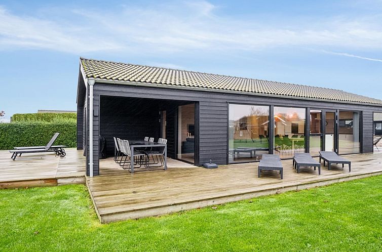 Vakantiehuis "Ehmi" - 750m from the sea