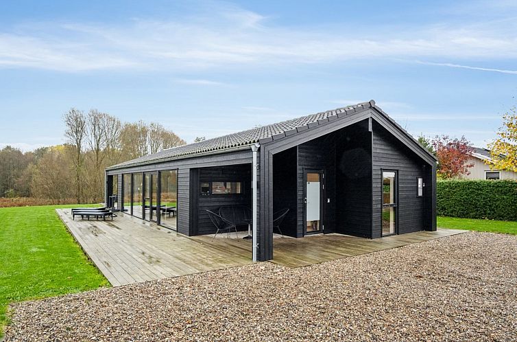 Vakantiehuis "Ehmi" - 750m from the sea