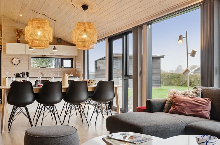 Vakantiehuis "Ehmi" - 750m from the sea