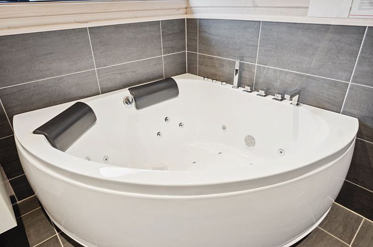 Vakantiehuis "Ehmi" - 750m from the sea