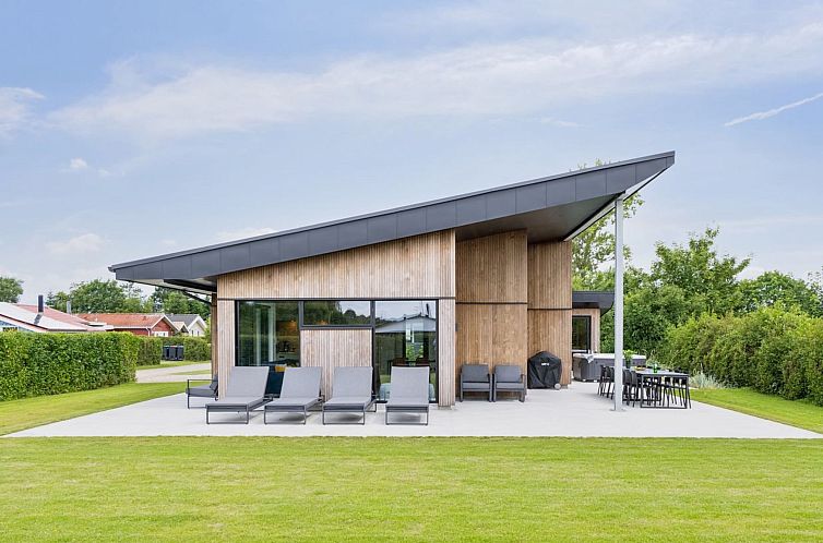 Vakantiehuis "Filimena" - 250m from the sea