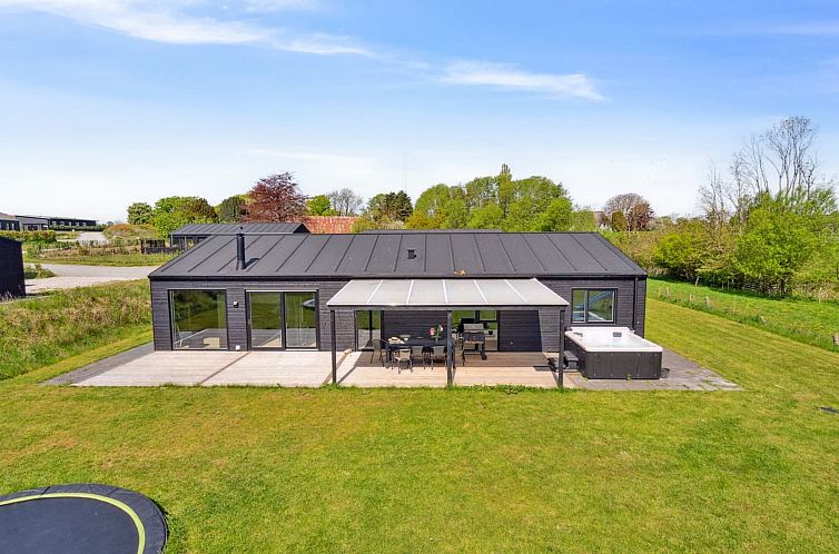 Vakantiehuis "Stygg" - 75m from the sea