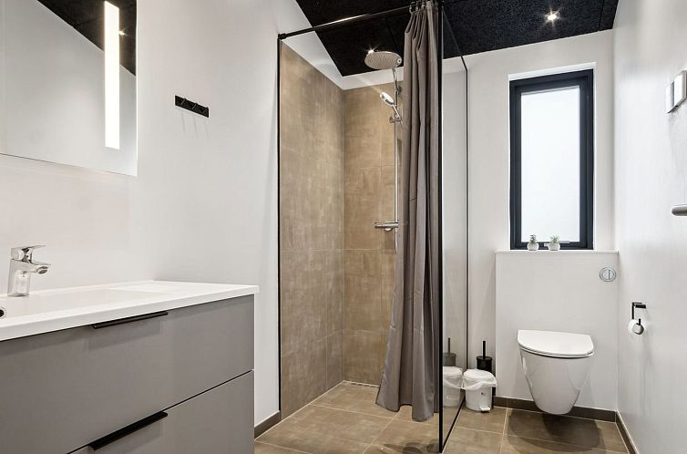 Vakantiehuis "Stygg" - 75m from the sea