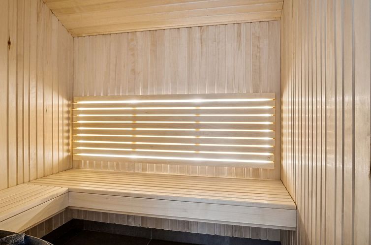 Vakantiehuis "Henryk" - 75m from the sea