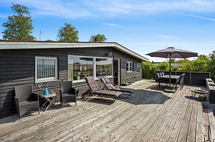 Vakantiehuis "Thrugils" - 200m from the sea