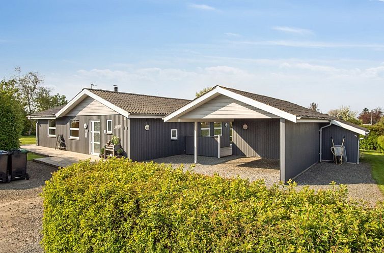 Vakantiehuis "Anella" - 200m from the sea