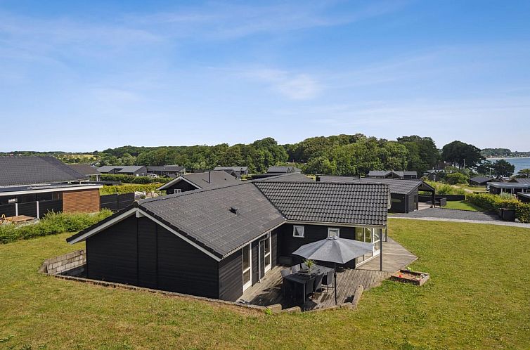 Vakantiehuis "Geeske" - 150m from the sea