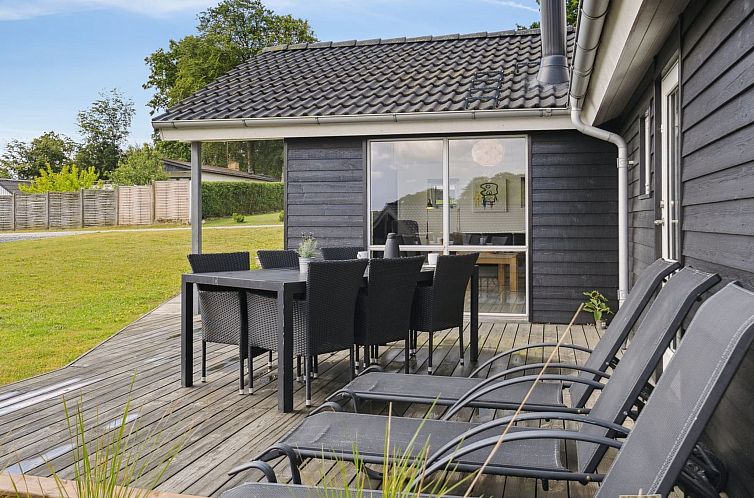 Vakantiehuis "Geeske" - 150m from the sea