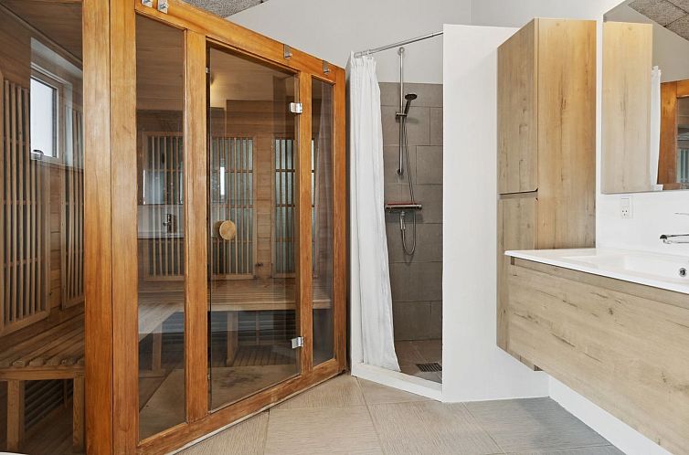 Vakantiehuis "Geeske" - 150m from the sea