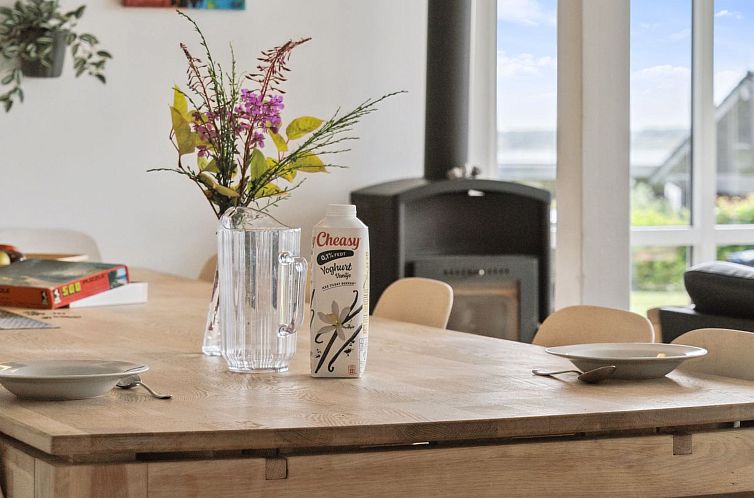 Vakantiehuis "Geeske" - 150m from the sea