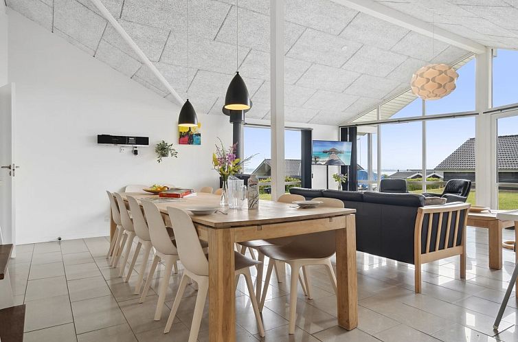 Vakantiehuis "Geeske" - 150m from the sea