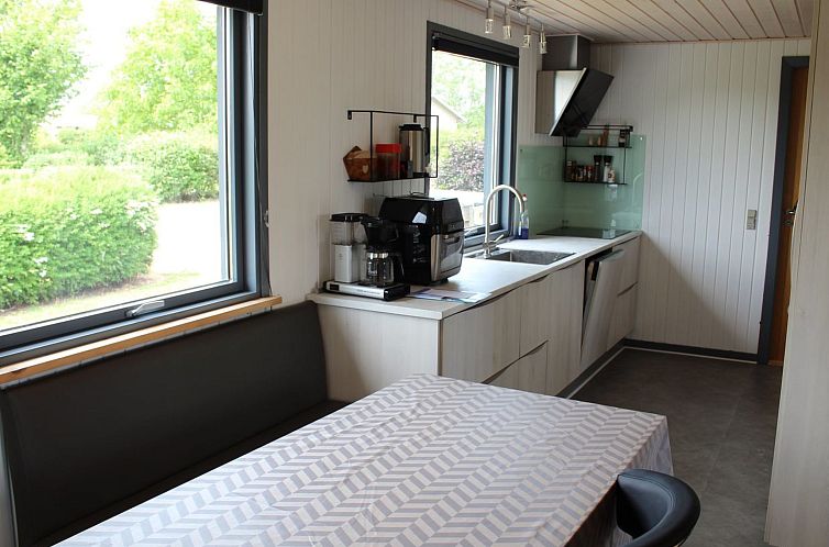 Vakantiehuis "Jannik" - 300m from the sea