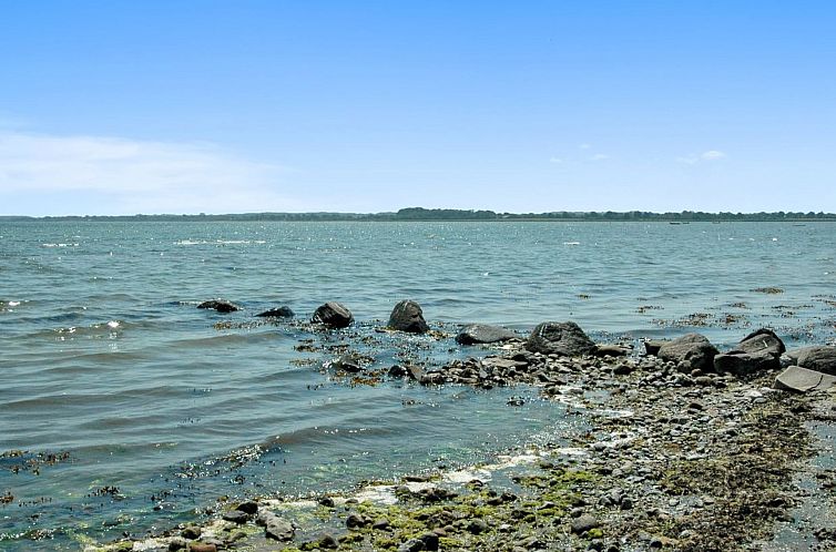 Vakantiehuis "Pirjo" - 50m from the sea