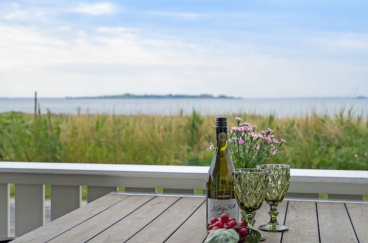 Vakantiehuis "Liutulf" - 40m from the sea