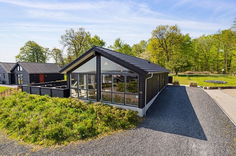 Vakantiehuis "Helina" - 180m from the sea