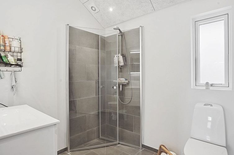 Vakantiehuis "Gunholm" - 150m from the sea