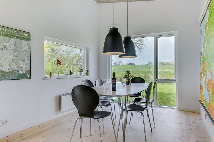 Vakantiehuis "Erkki" - 500m from the sea