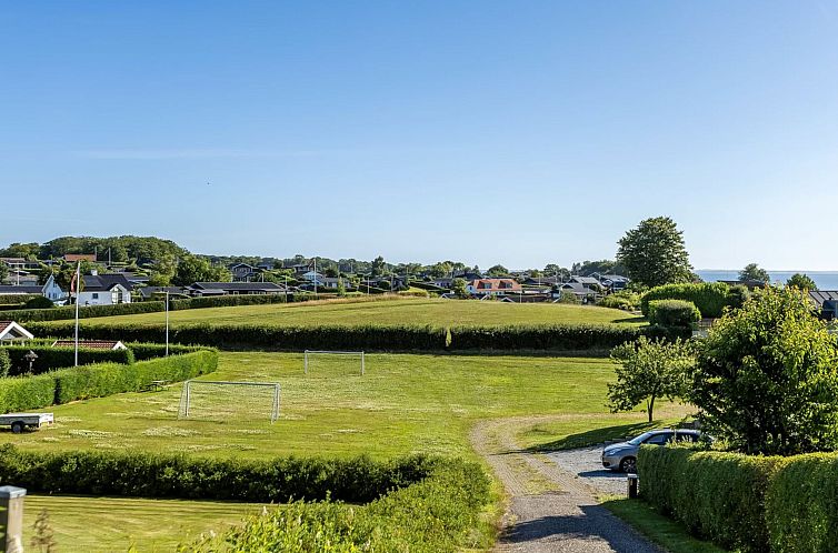 Vakantiehuis "Raymond" - 175m from the sea