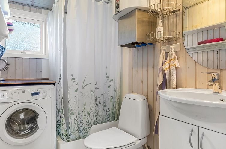 Vakantiehuis "Raymond" - 175m from the sea