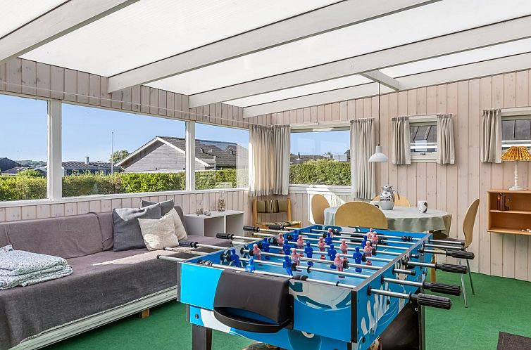 Vakantiehuis "Raymond" - 175m from the sea