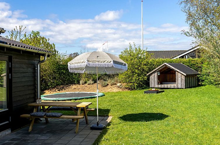 Vakantiehuis "Arnkil" - 250m from the sea