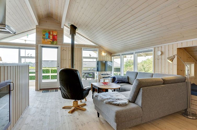 Vakantiehuis "Albantine" - 150m from the sea