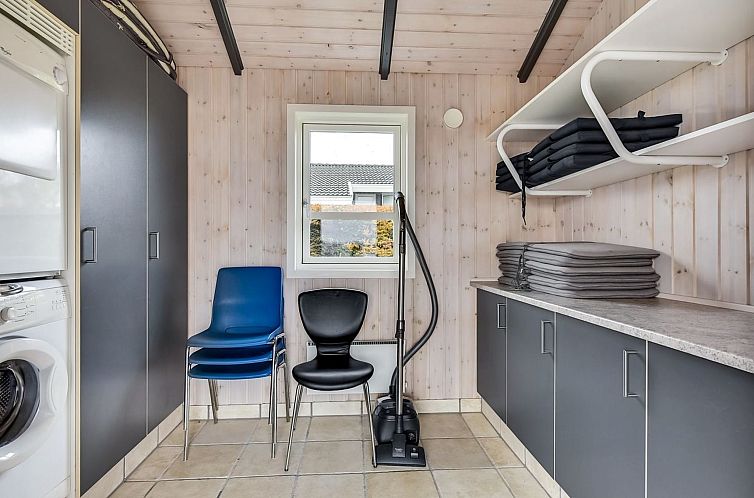 Vakantiehuis "Maj" - 150m from the sea