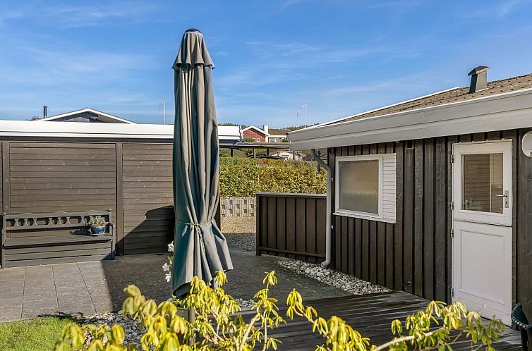 Vakantiehuis "Quanna" - 450m from the sea