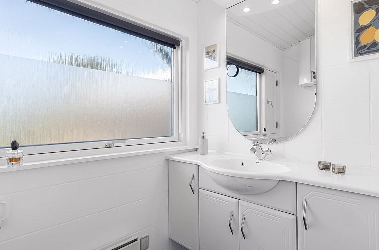 Vakantiehuis "Quanna" - 450m from the sea