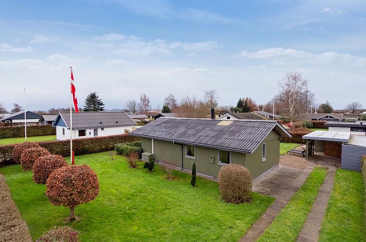 Vakantiehuis "Severine" - 650m from the sea