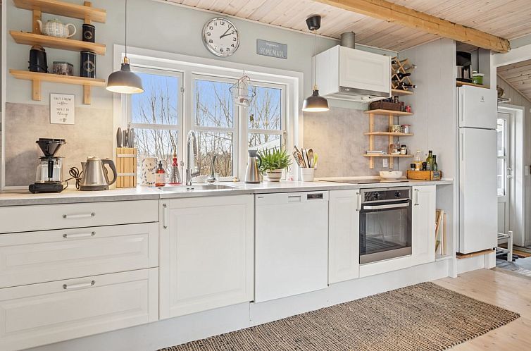 Vakantiehuis "Aksinja" - 700m from the sea