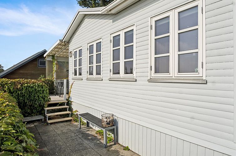 Vakantiehuis "Drifa" - 20m from the sea