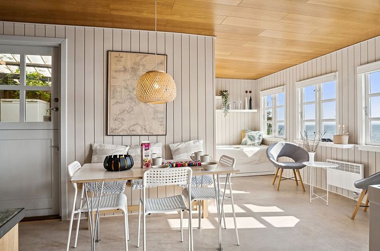 Vakantiehuis "Drifa" - 20m from the sea