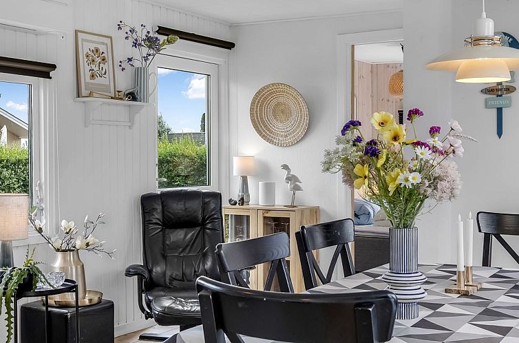 Vakantiehuis "Adia" - 500m from the sea