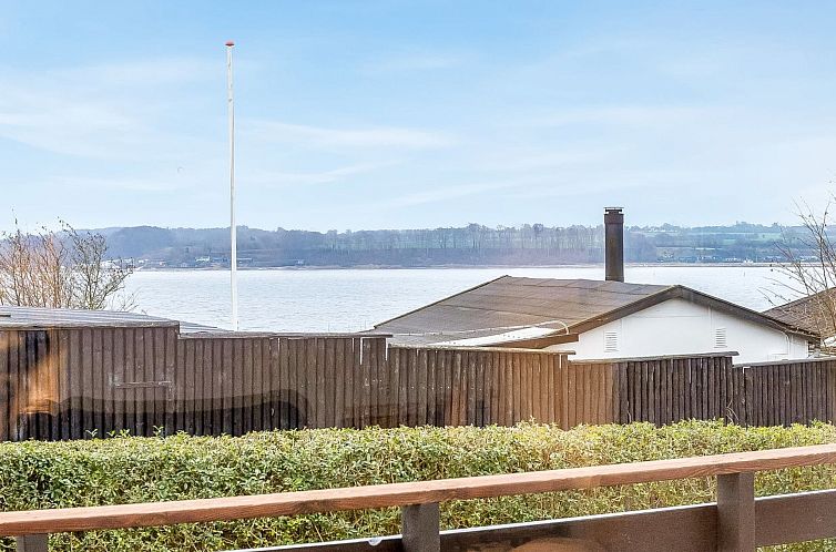 Vakantiehuis "Bundi" - 25m from the sea