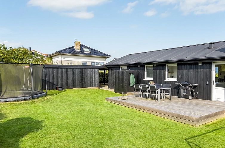 Vakantiehuis "Hubertina" - 75m from the sea