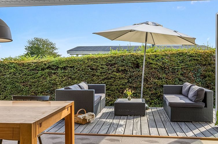 Vakantiehuis "Hubertina" - 75m from the sea