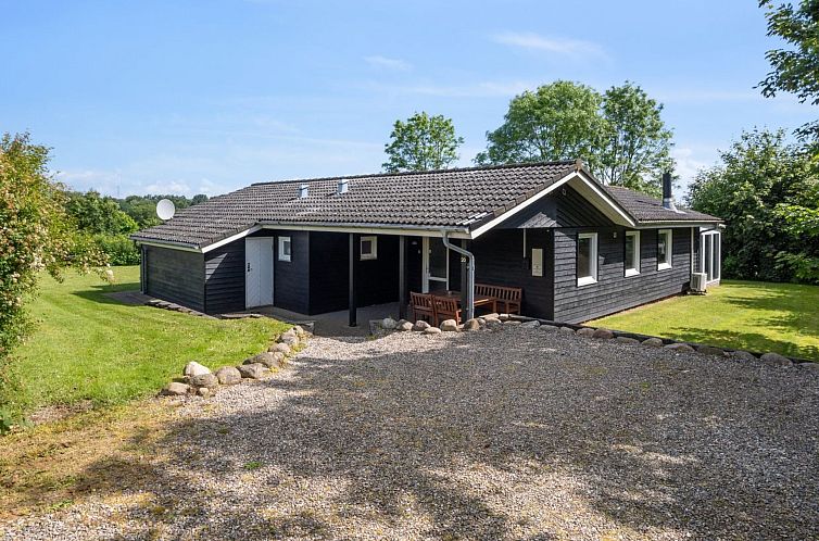 Vakantiehuis "Peder" - 950m from the sea