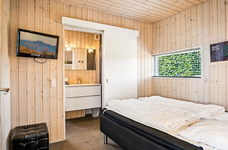 Vakantiehuis "Reinhard" - 50m from the sea