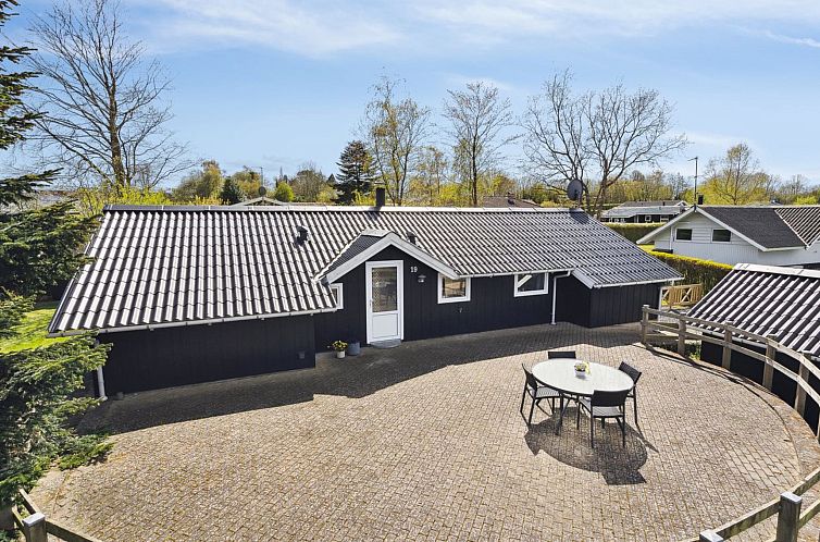 Verblijf 0150930 - Vakantiewoning Zuid-Denemarken - Vakantiehuis "Petrus" - 750m from the sea