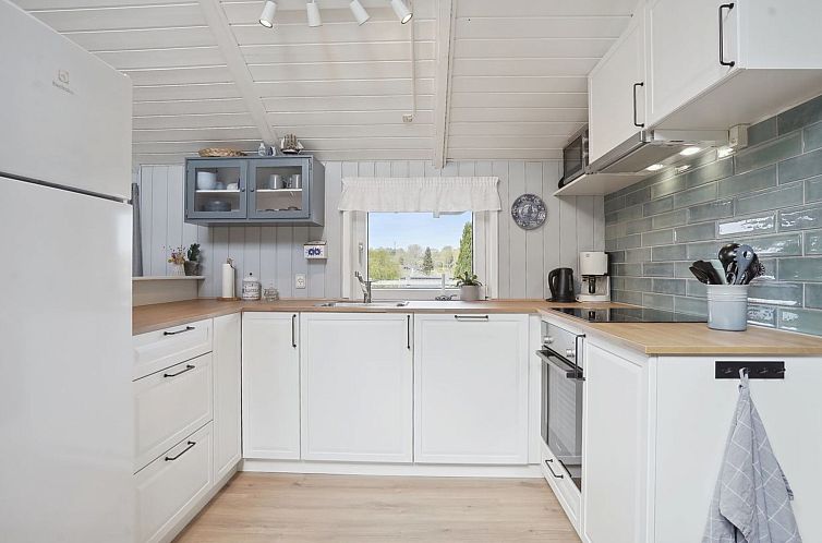 Vakantiehuis "Petrus" - 750m from the sea